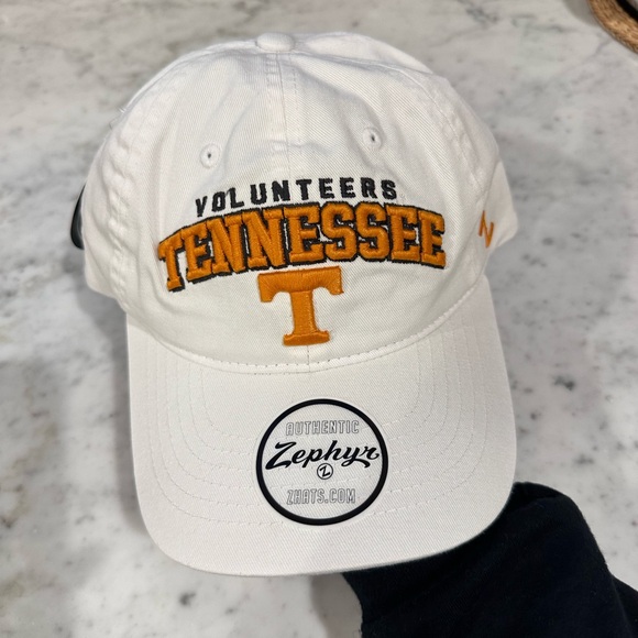 University of Tennessee Volunteers White Baseball Hat - Picture 2 of 5